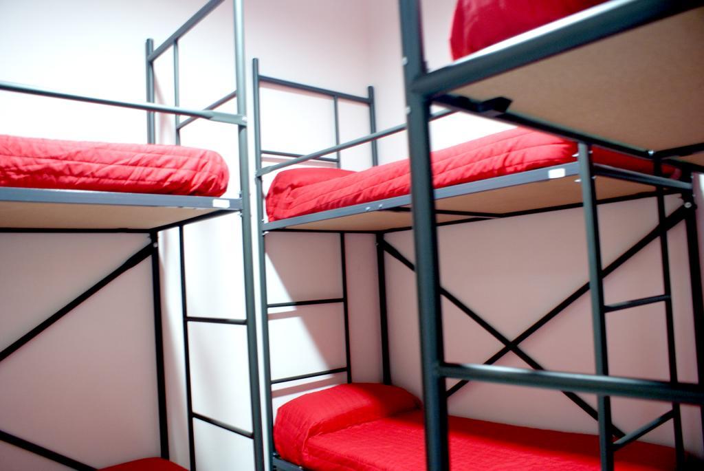 Traveller Box Hostel Sevilha Quarto foto